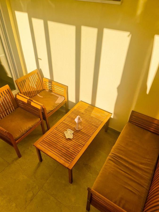 Leon Apartment *